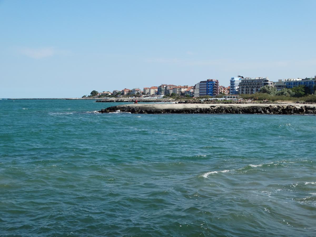Lora Boutique Lägenhet Pomorie Exteriör bild