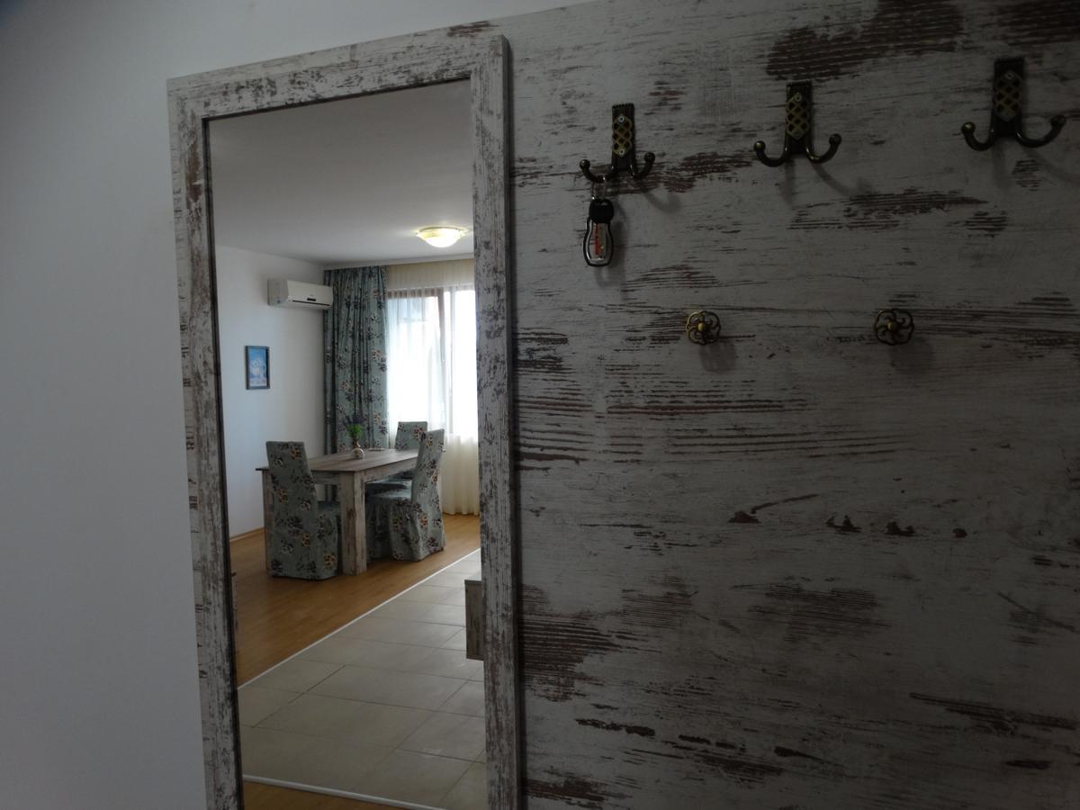 Lora Boutique Lägenhet Pomorie Exteriör bild