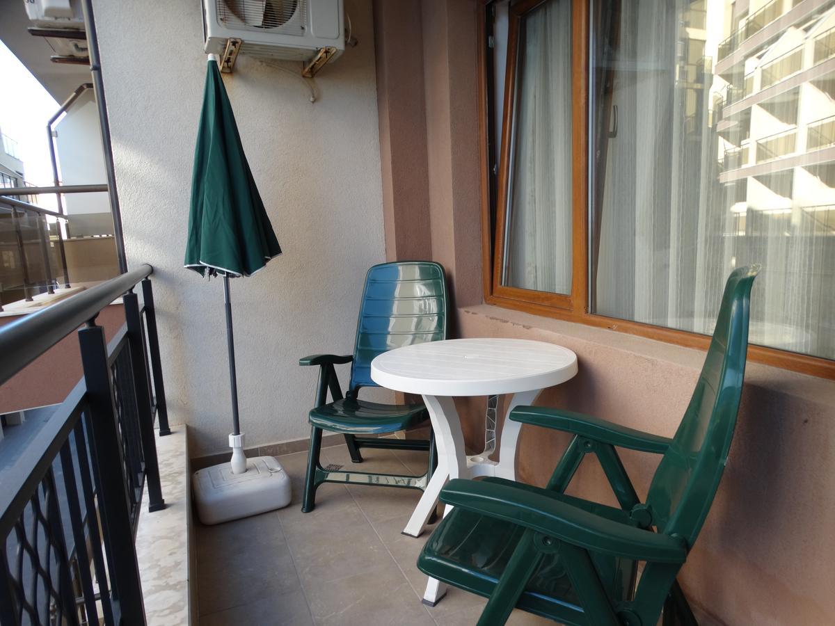 Lora Boutique Lägenhet Pomorie Exteriör bild